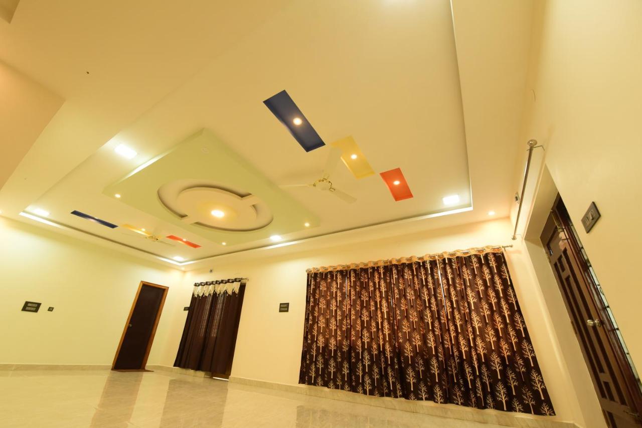 Alexa Home Stay Tirupati Bagian luar foto