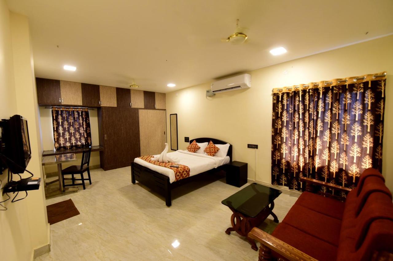 Alexa Home Stay Tirupati Bagian luar foto
