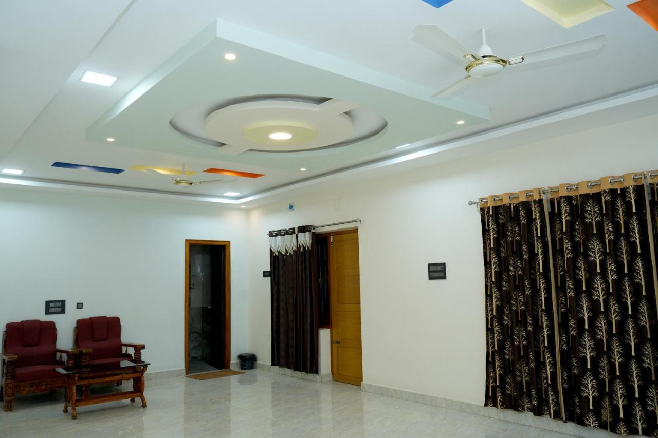 Alexa Home Stay Tirupati Bagian luar foto